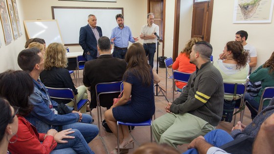 Imagen de El Cabildo pone en común el trabajo y las propuestas del proyecto Barrios por el empleo