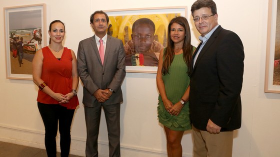 Imagen de El Cabildo inaugura una muestra de retratos de infancia africana, del fotógrafo canario Ángel Luis Aldai