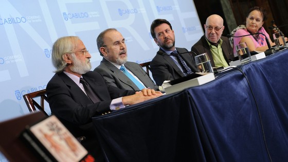 Imagen de El Cabildo acoge la presentación del libro ‘Teselas’, de Juan Carlos Monteverde