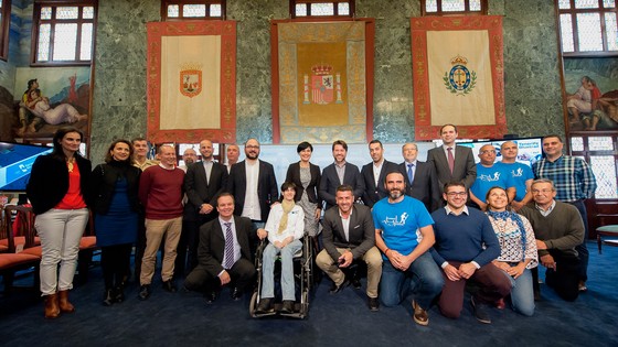 Imagen de El Cabildo presenta la Tenerife Bluetrail 2016, la carrera por montaña más alta de España