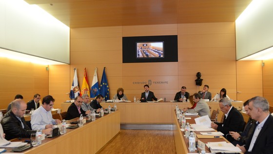 Imagen de El Cabildo informa a los ayuntamientos de Tenerife del presupuesto del próximo año