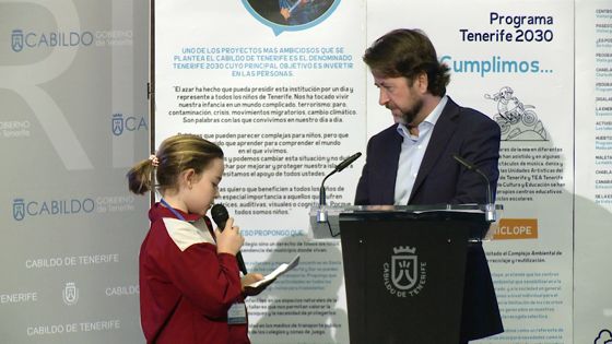 Imagen de El niño Nicolás Naranjo, de once años, elegido como 'Presidente por un día' del Cabildo