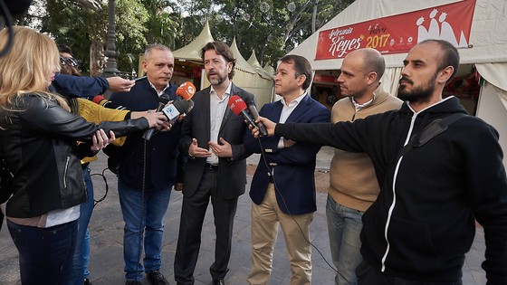 Imagen de El Cabildo inaugura las tradicionales ferias de artesanía en Reyes de Santa Cruz y La Laguna