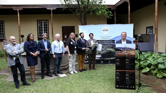 Imagen de Un total de 210 senderistas recorren ya los parajes naturales de la Isla con el Tenerife Walking Festival 