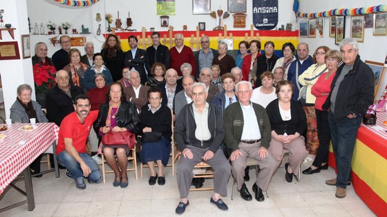 Imagen de Carlos Alonso recuerda que mejorar la calidad de vida de los mayores sigue siendo una prioridad para 2015