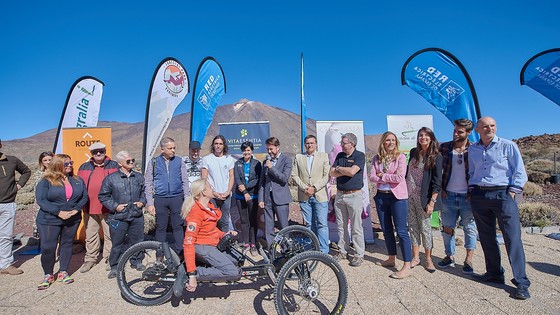 Imagen de La deportista paralímpica Gema Hassen-Bey inicia su reto de coronar el Teide, el punto más alto de España