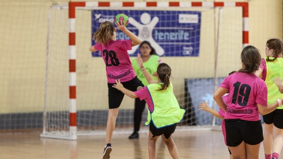Imagen de Las victorias a domicilio, nota predominante de la quinta jornada de balonmano de los Juegos Cabildo de Tenerife