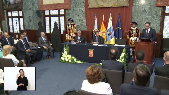 Imagen de El Cabildo entrega la Medalla de Oro al Grupo CIO y a la Sociedad Agraria de Trasformación FAST