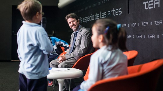 Imagen de Más de un centenar de escolares explican sus propuestas visionarias al presidente del Cabildo