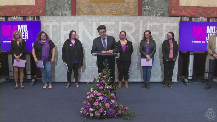 Imagen de El Cabildo muestra en el 8M su compromiso con la igualdad y la plena participación de las mujeres