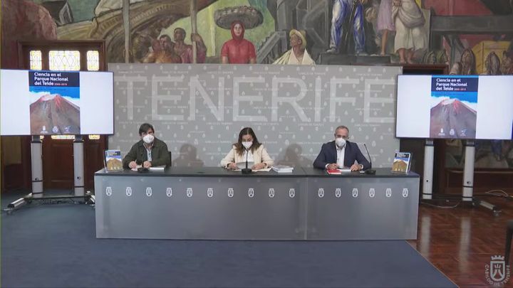 Imagen de El Cabildo edita un libro que repasa diez años de investigación científica en el Teide