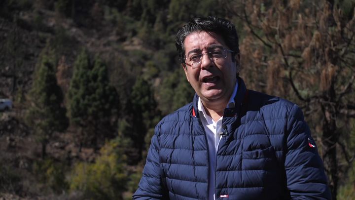 Imagen de Más de cien personas trabajan ya en la restauración de los montes afectados por el incendio del verano
