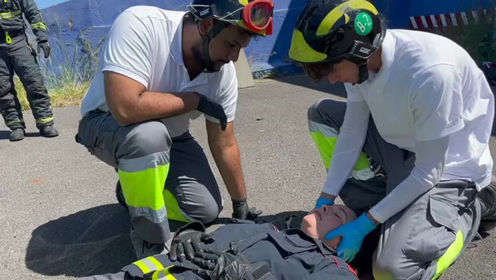 Imagen de Alumnos del IES La Orotava Manuel González Pérez visitaron el Parque de Bomberos de La Orotava