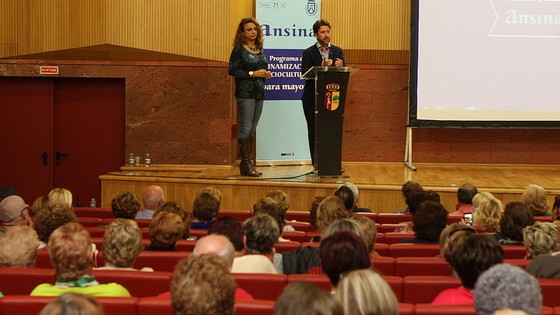 Imagen de La iniciativa 'Los mayores participan' acerca las propuestas del colectivo al presidente del Cabildo