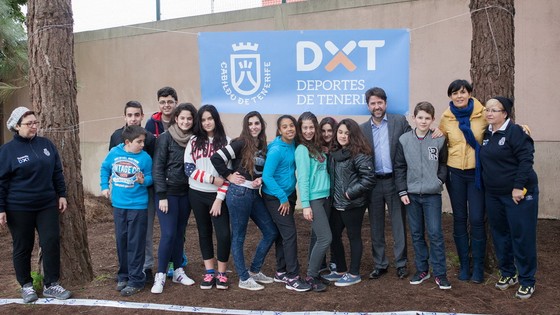 Imagen de El Cabildo fomenta los deportes autóctonos entre los escolares del IES San Benito de La Laguna